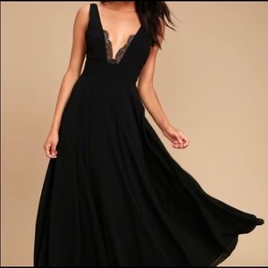Lulus xl black sleeveless lace front maxi dress